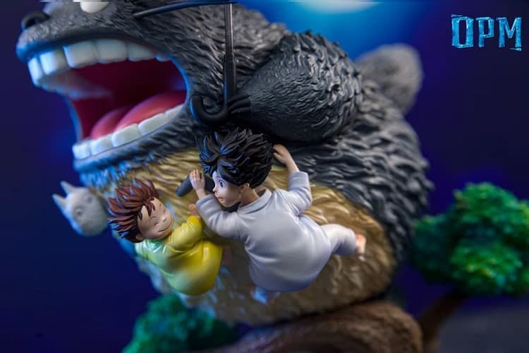 My Neighbor Totoro / Ghibli Desktop Series — holding an umbrella Totoro (OPM Studio) - 4